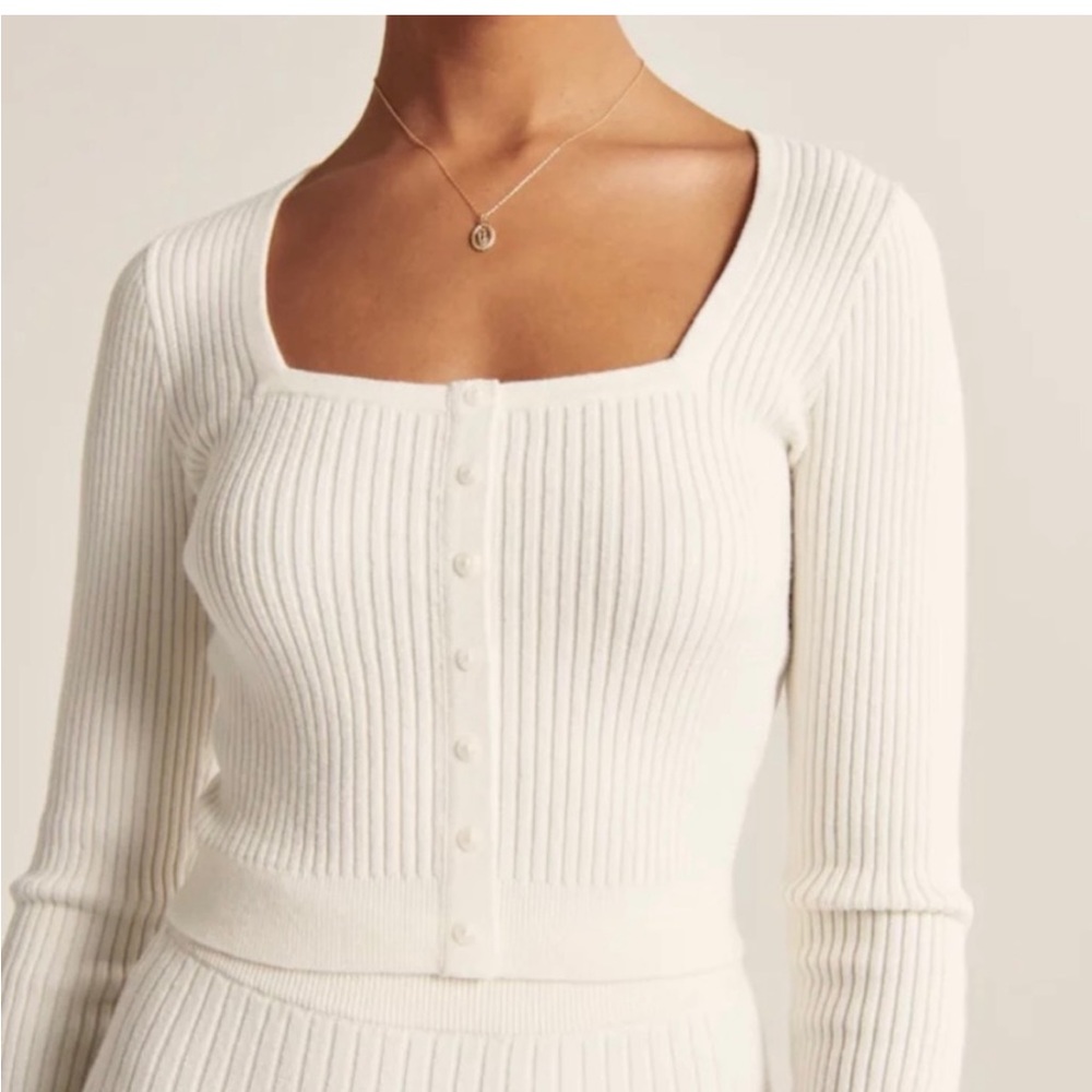 Abercrombie & Fitch Square Neck Cardigan